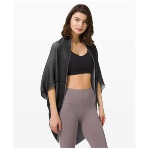 Lululemon Exaltation Wrap / One Size / Black Stargaze Reversible Career Lounge